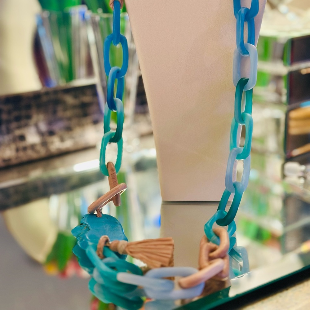 Chico's Teal, Blue, Tan, Rattan, Wood & Resin Link Necklace!